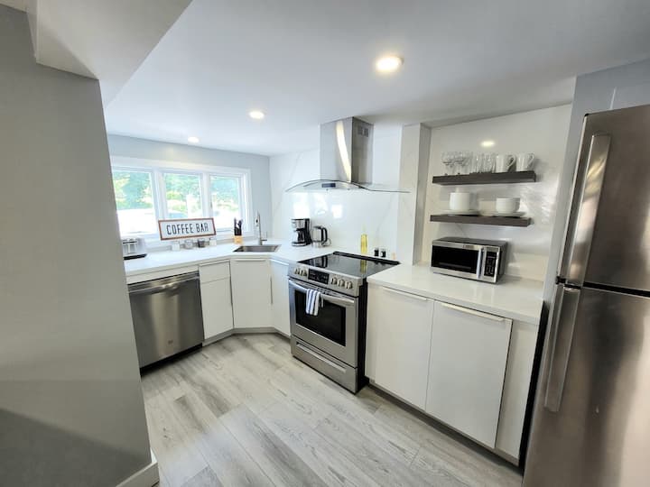 Petty HarbourMaddox Cove Vacation Rentals & Homes Newfoundland and