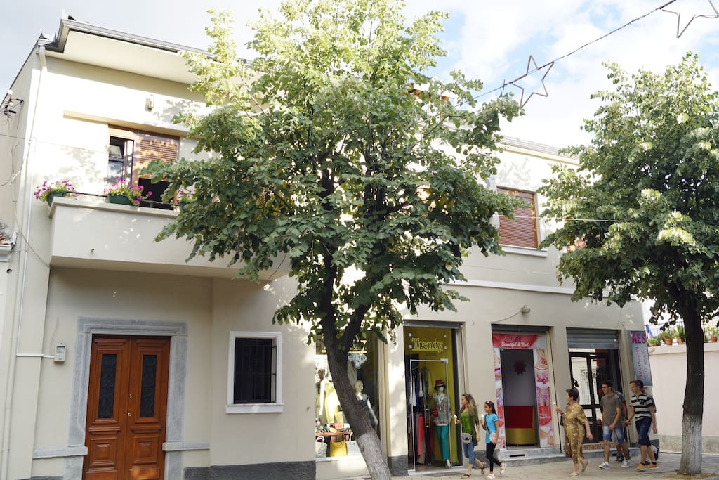 This is the front view of the house. The house is located at a very good central location. Free public parking is available in front of the house.