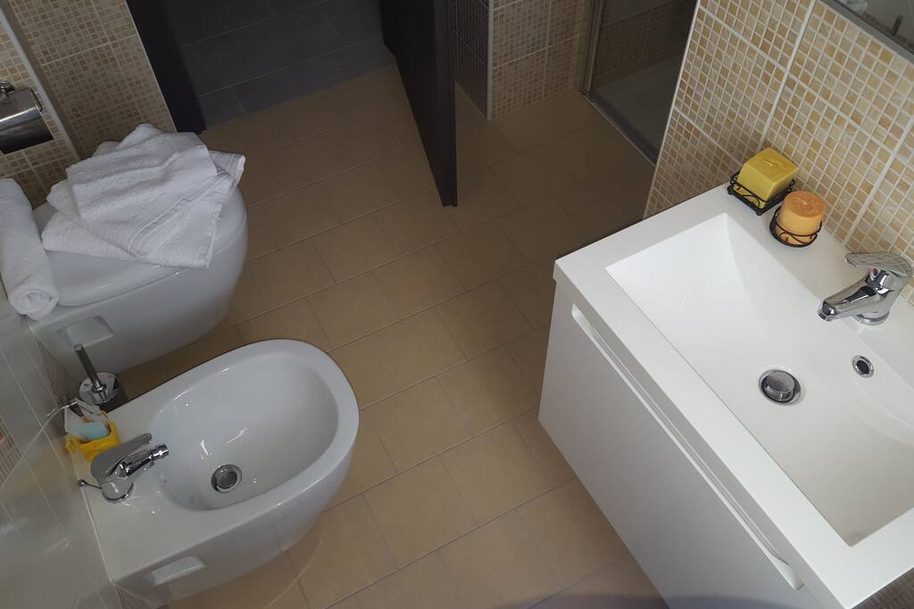 Bagno ad uso esclusivo camera singola