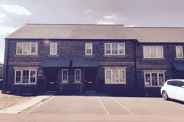 Beautiful NewBuild - Sleeps Up To Four People!