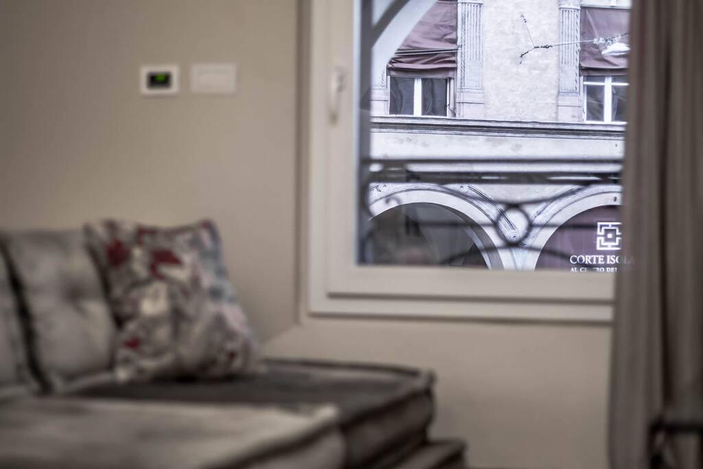 VIEW OF PIAZZA SANTO STEFANO FROM THE WINDOW