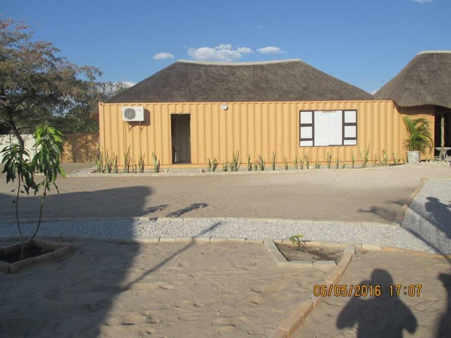 Restaurant-outside