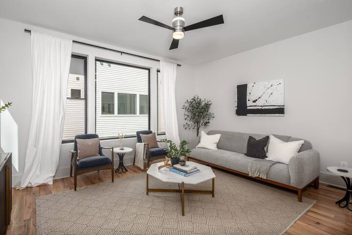 Home in the Middle of Vandy, Belmont & Music Row