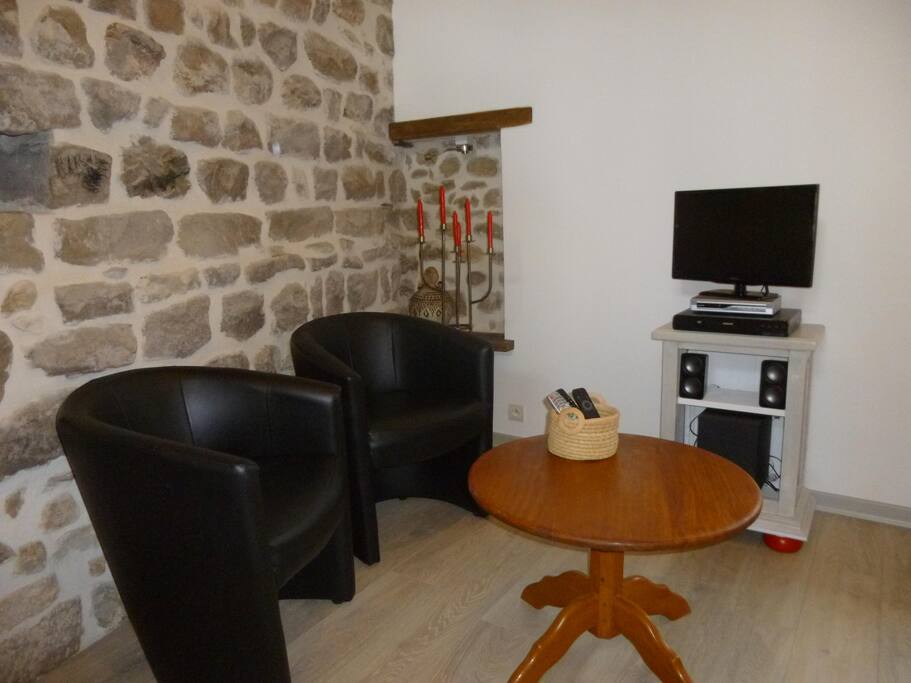 Coin salon (dans chambre)