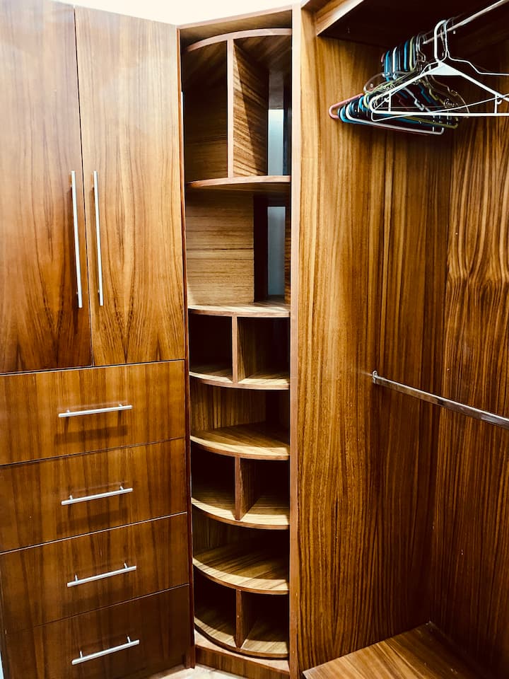 Საგარდერობო ოთახი