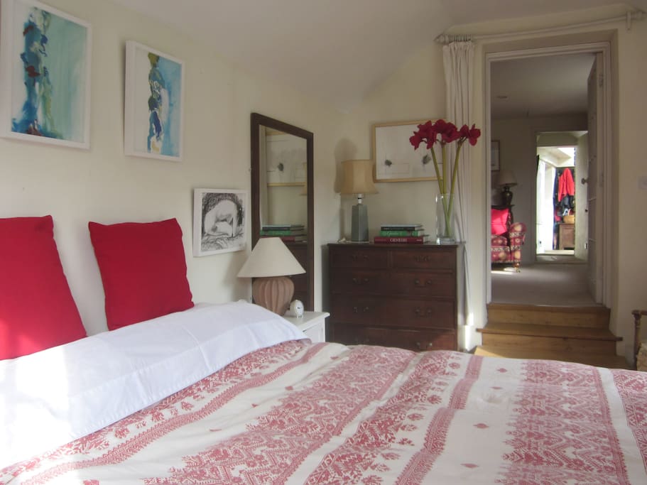 Comfortable King-size bed