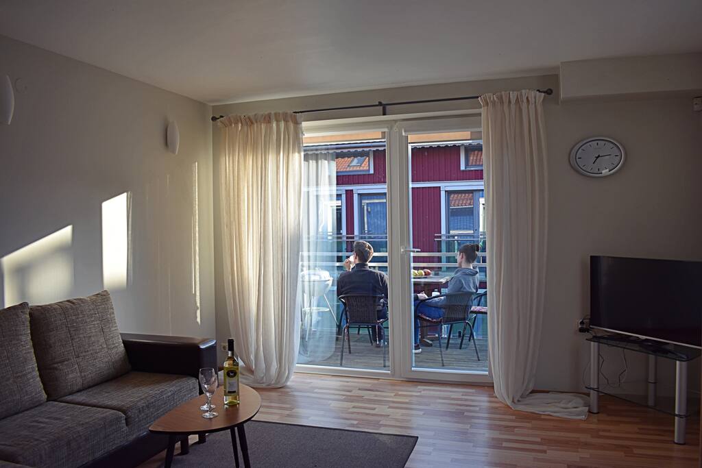Living room with a cable TV