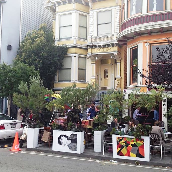 Photo of Mojo Bicycle Cafe in Alamo Square