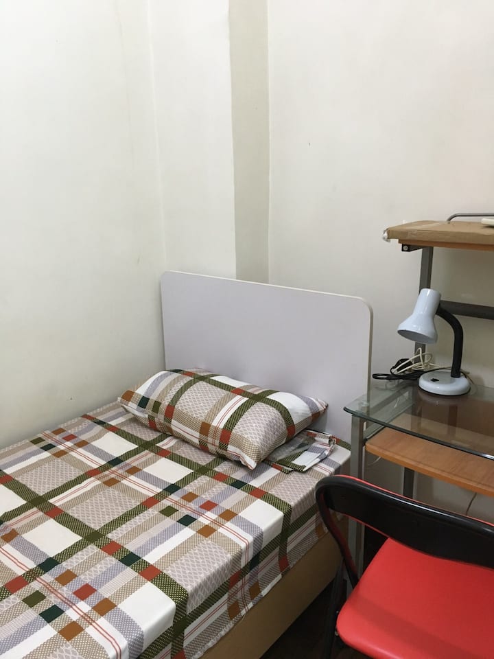 Room In Share Flat In Fortress Hill (F4g) - North Point