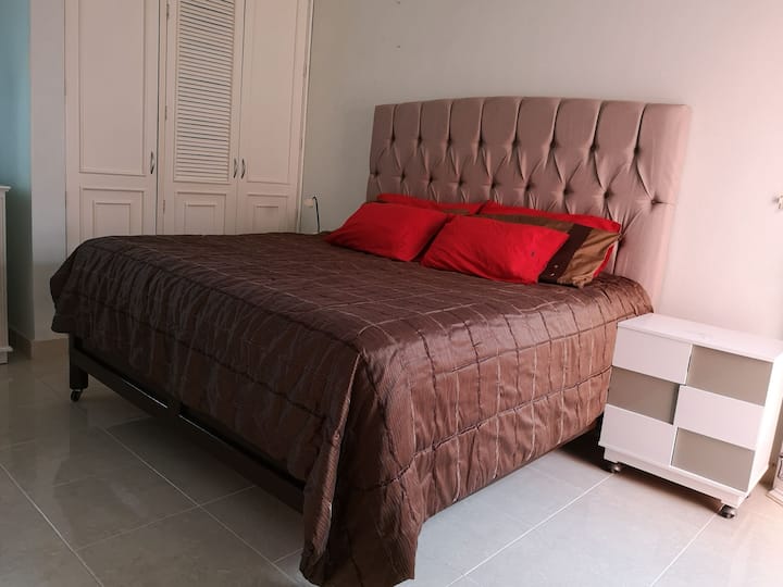 Cozy, comfortable and bright bedroom Houses for Rent in Campeche