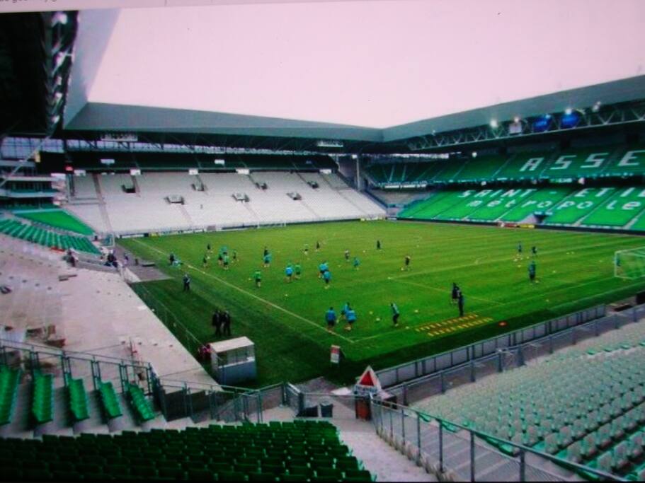 stade geoffroy guichard a 10mns