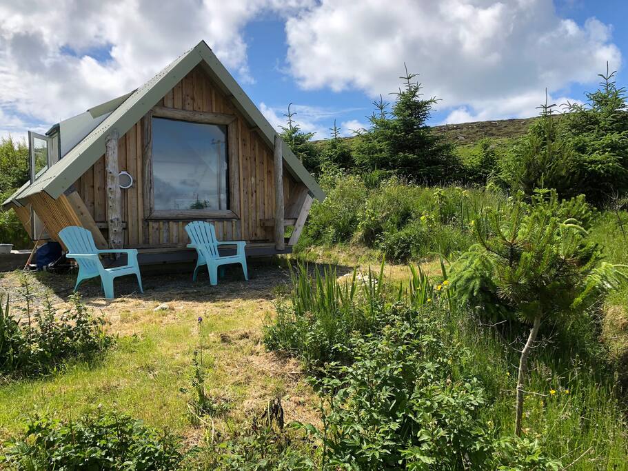 Front and side of the tiny house
