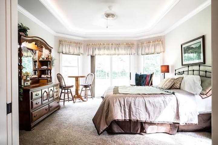 Airbnb East Earl Vacation Rentals Places To Stay