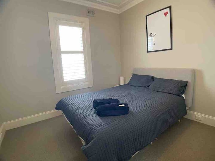 საძინებელი 1