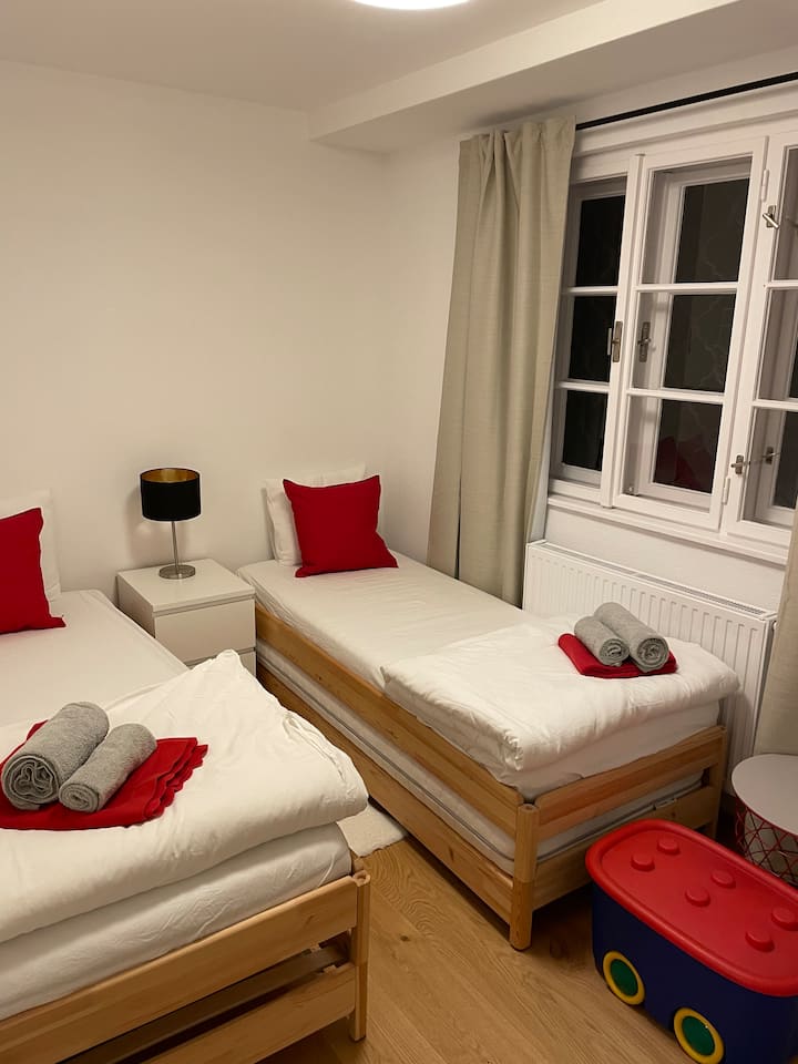 Second bedroom / children's room
2nd bedroom / kids room