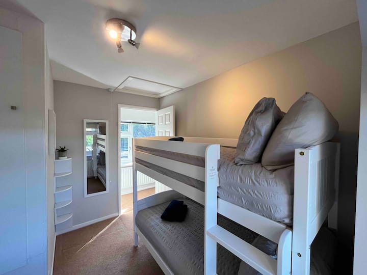 Second bedroom with shorty bunk beds