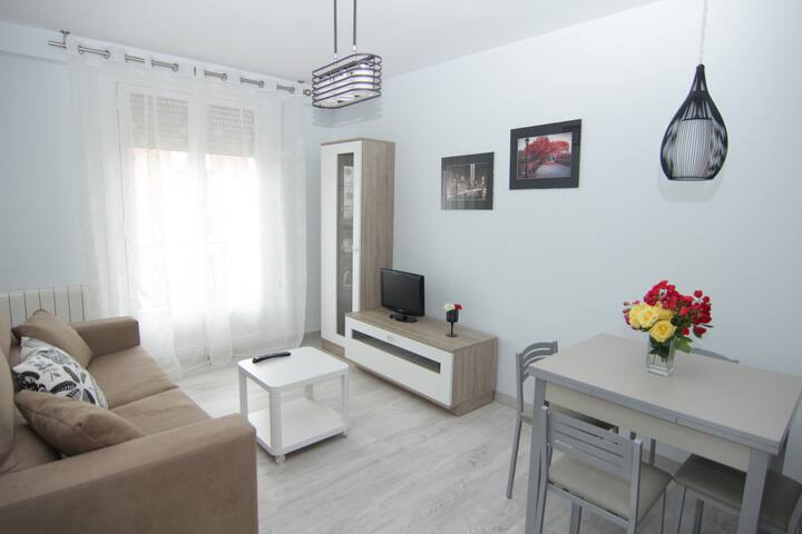 Apartamento céntrico. WIFI,garaje opcional