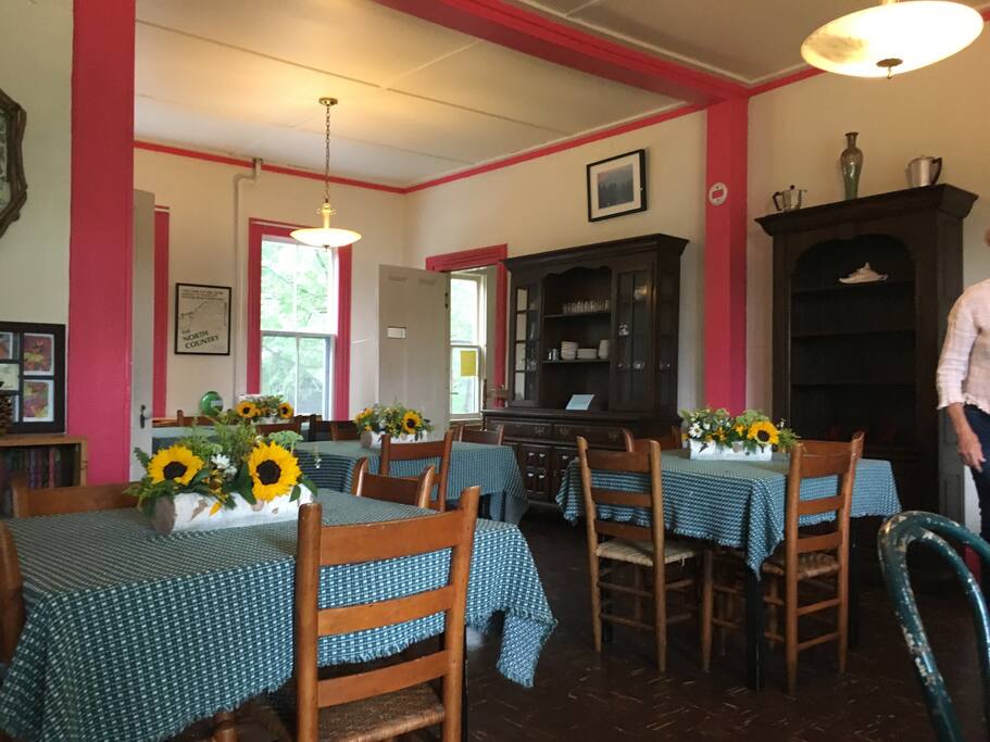 Guest enjoy dining in the dining room and sitting on the porch