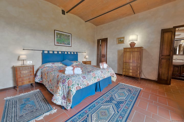 Een van de 9 tweepersoonskamers 