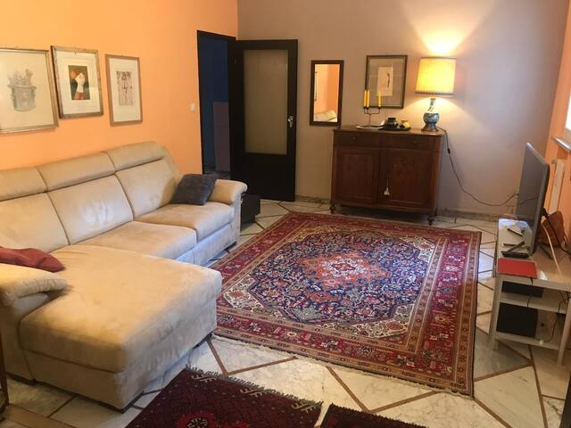 Appartamento vicino a stazione treni/centro città