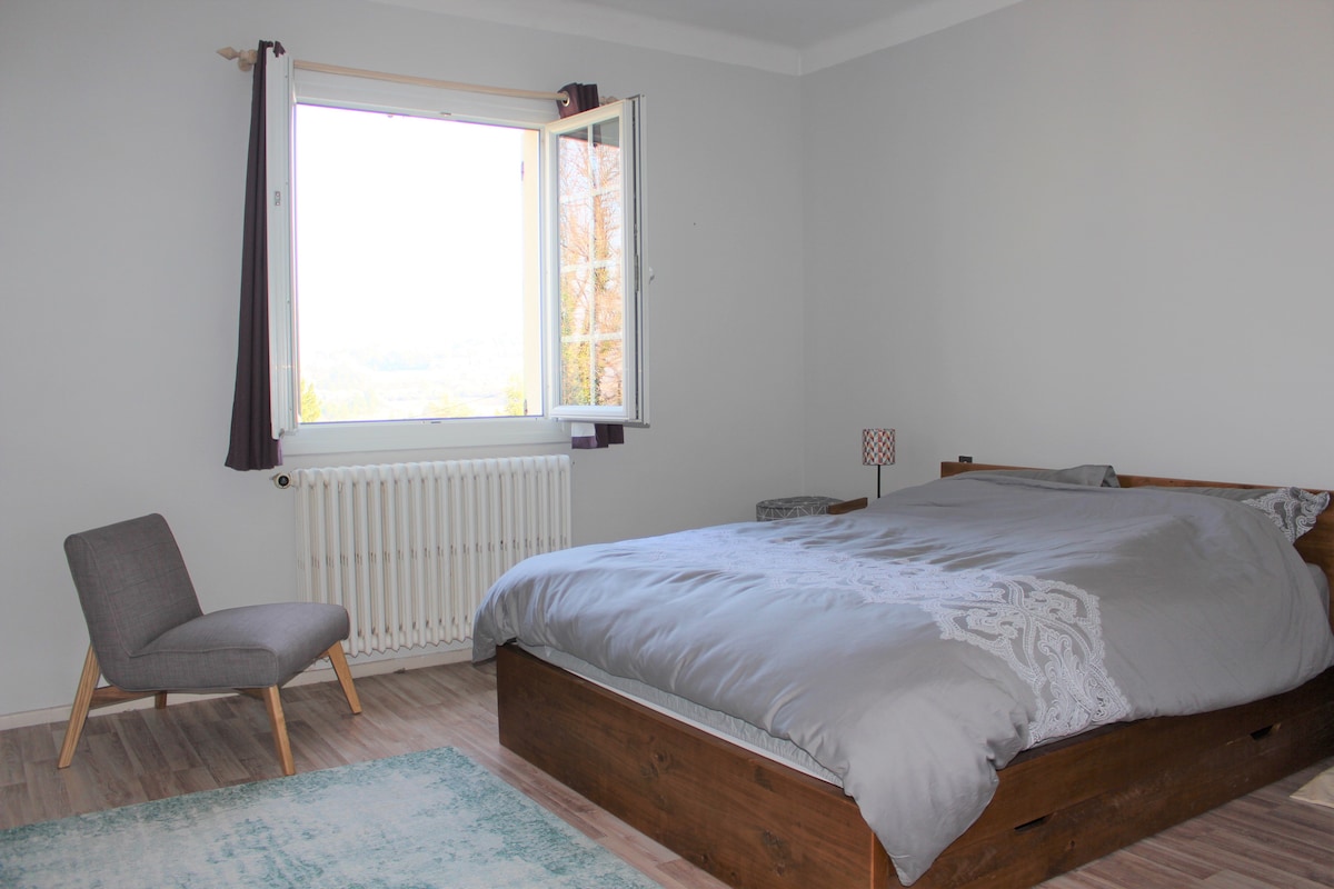 Hlavná spálňa na poschodí