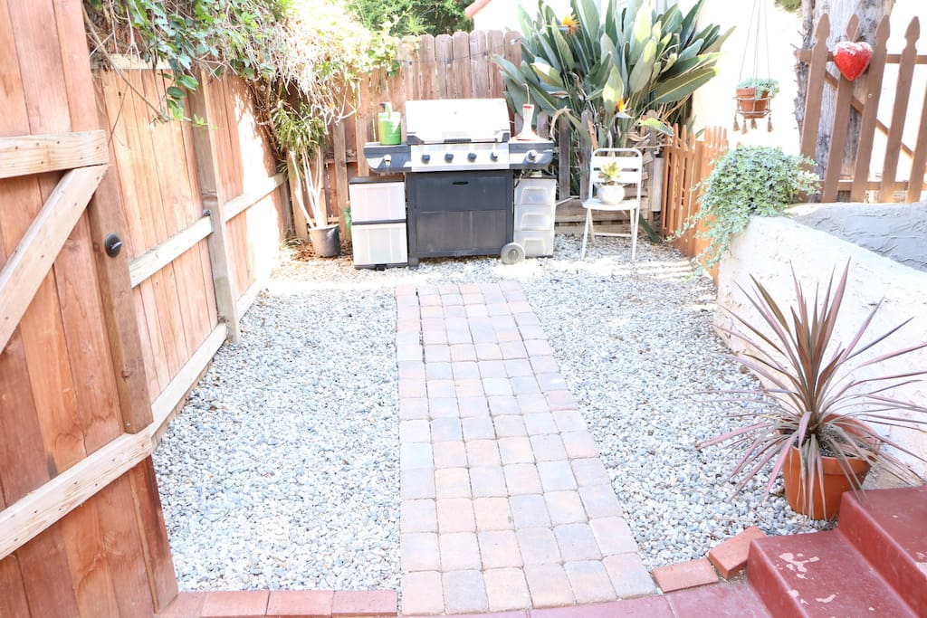 Private front patio with bbq (looking left of house).