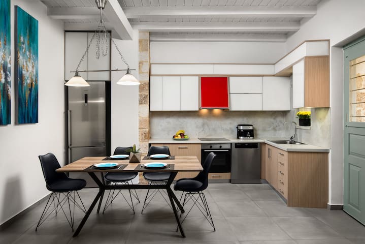 Unique House in the Heart of the Old City