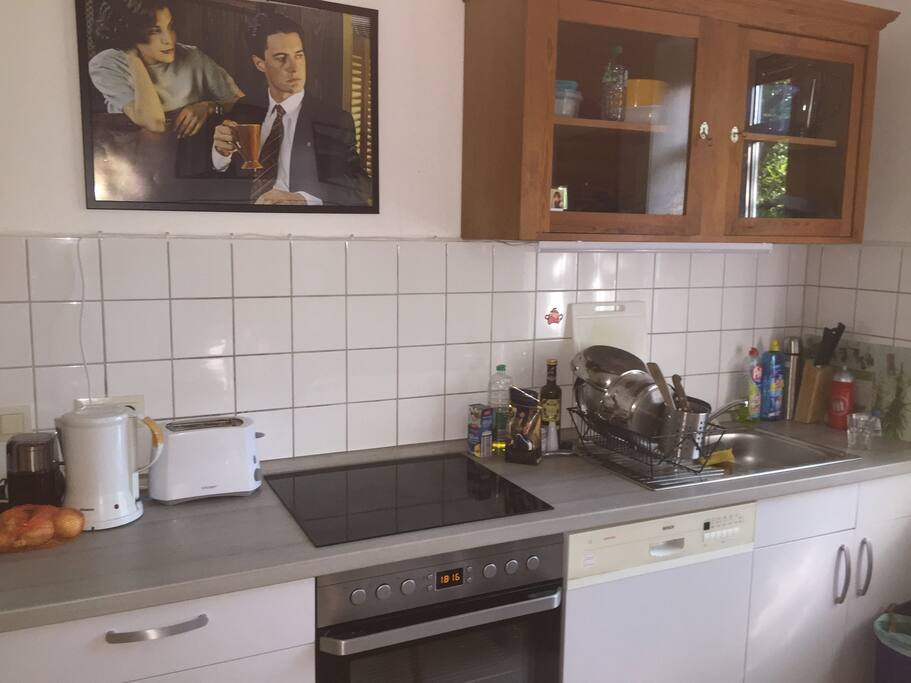 New Kitchen with damn good coffee ;)