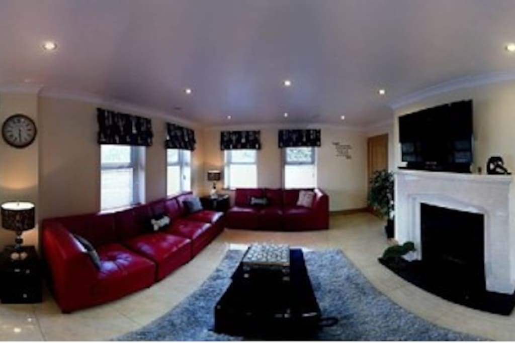 Kitchen & Living Room
