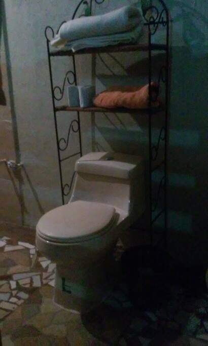 SANITARIO