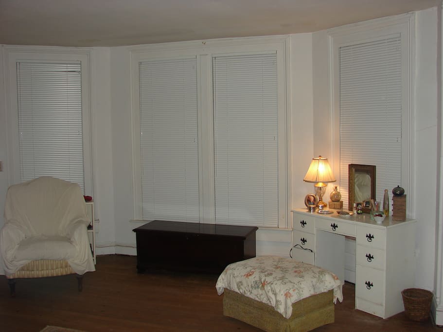 Single Room 2 at the Leonard House