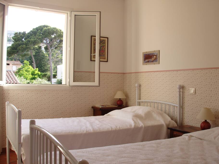 chambre 2 (2 lits simples)