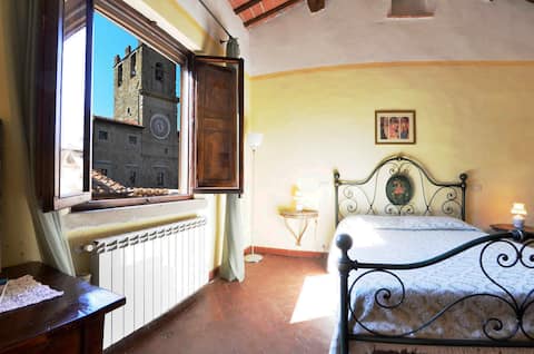 Raggi di Sole - Central in the main square