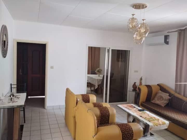 Villa Meublée, Familiale Et D'accès Facile - Gabon