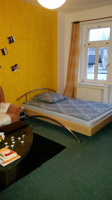 The bed is modern and very comforetable to give you a very nice dreams
