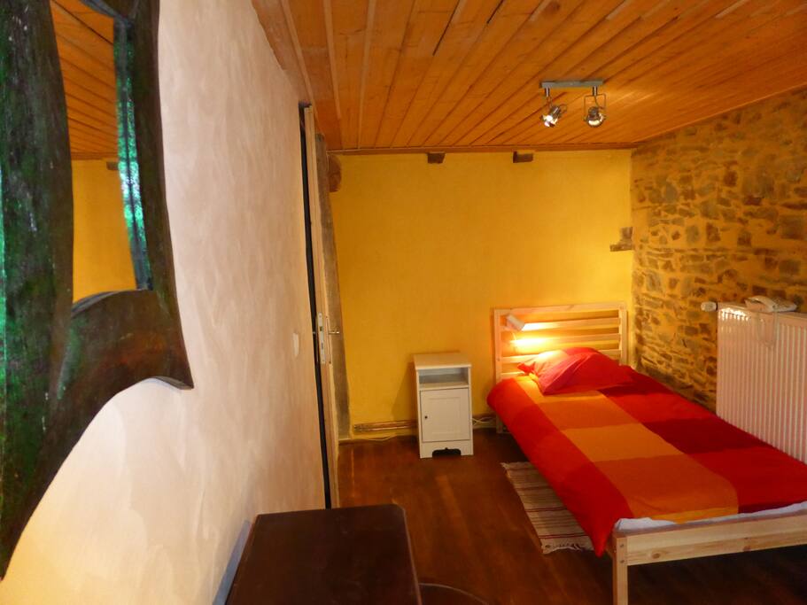 Petite chambre
Lit du fond