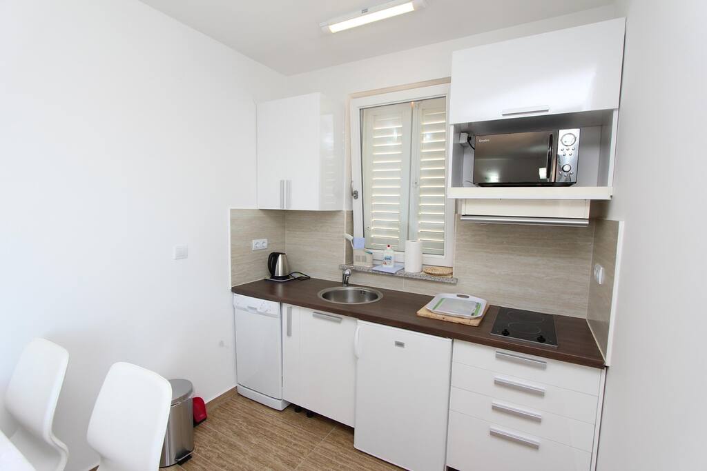 Hanna Rovinj private holidays beach unterkunft app