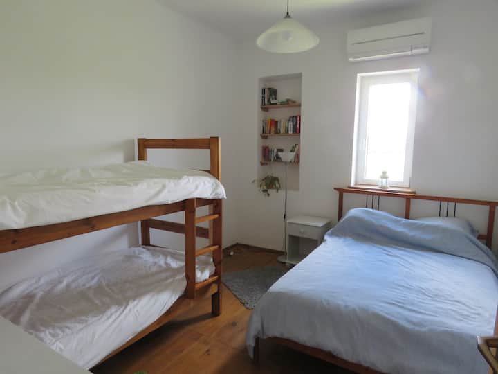 غرفة النوم 2