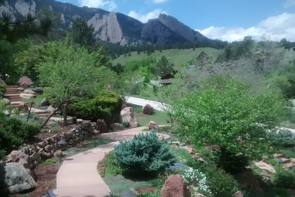 Spectacular view of Flatirons from front doorstep.