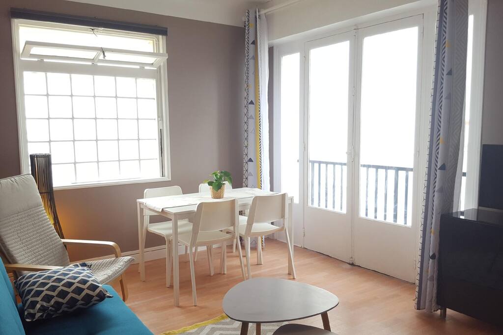 Table pouvant accueillir jusqu'à 6 personnes