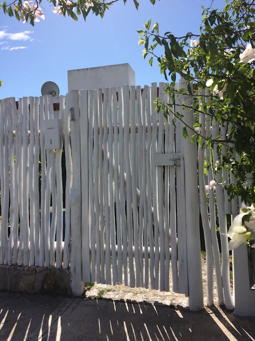 external gate