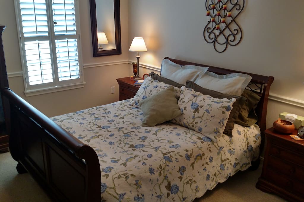 Guest Room 1 Queen Dressers, Nightstands, Bath