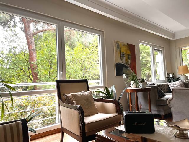 Luxurious Flat with swimpool by the Seaside gallery image 2