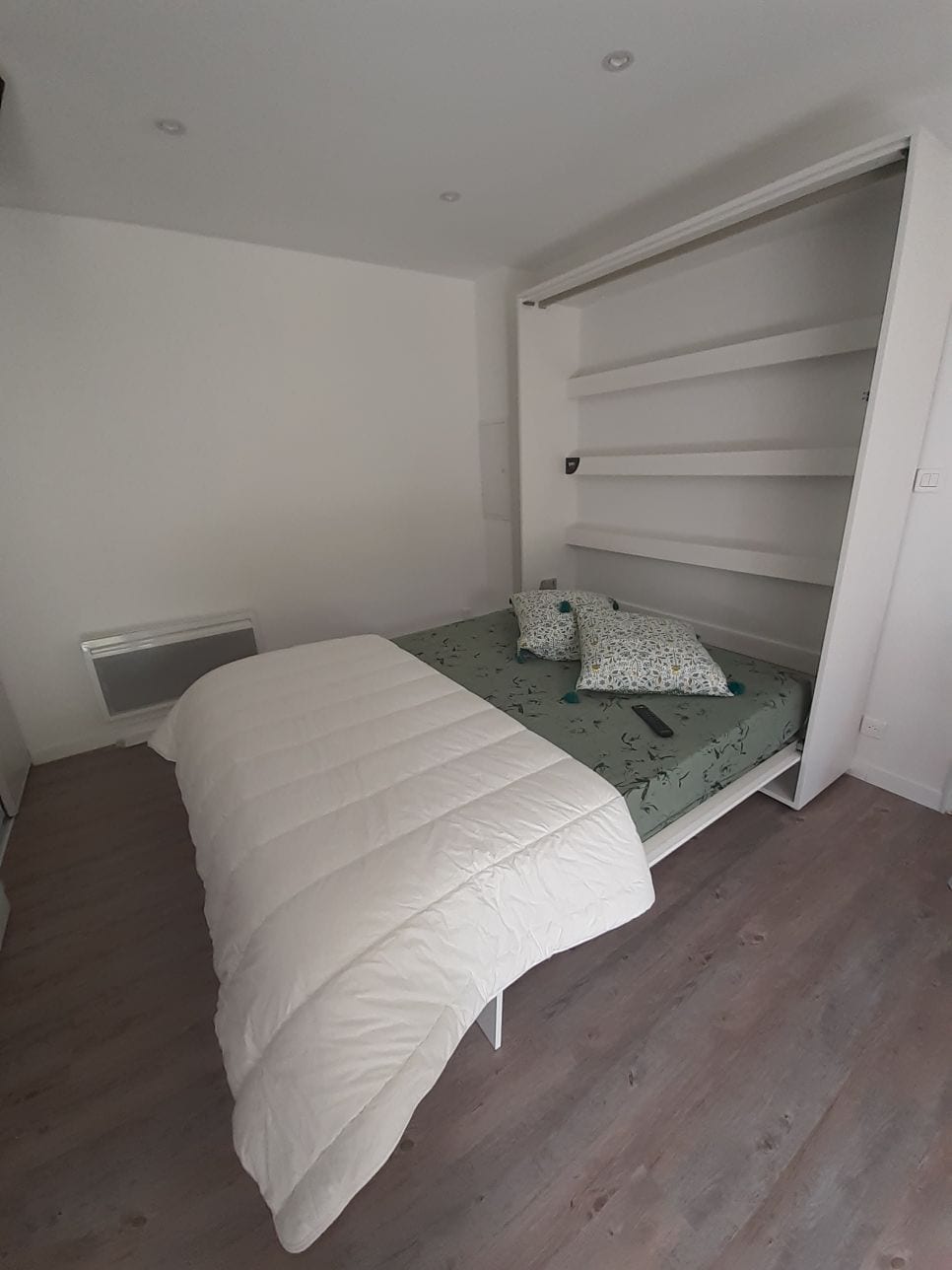 Ambienti i dhomës së gjumit