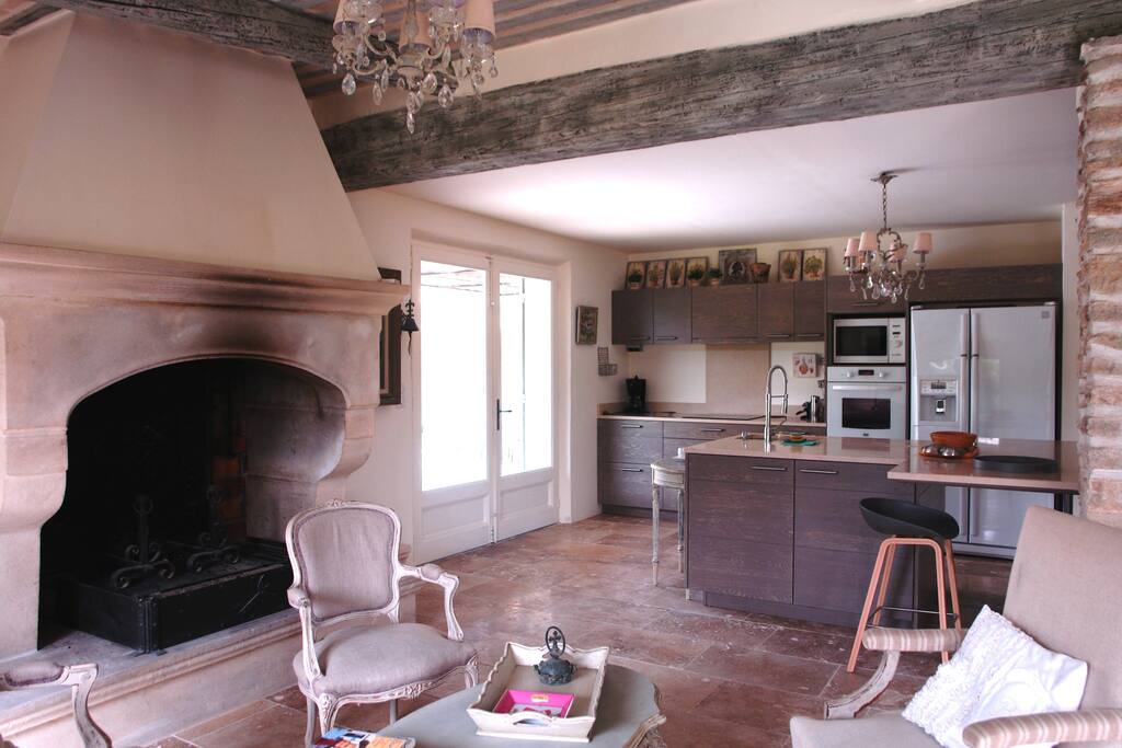 La pièce de vie - The living-room