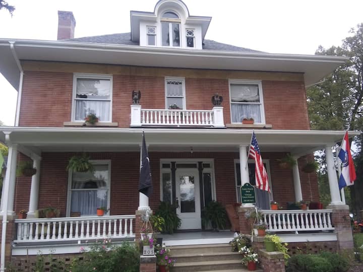 Maryville Vacation Rentals & Homes Missouri, United States Airbnb