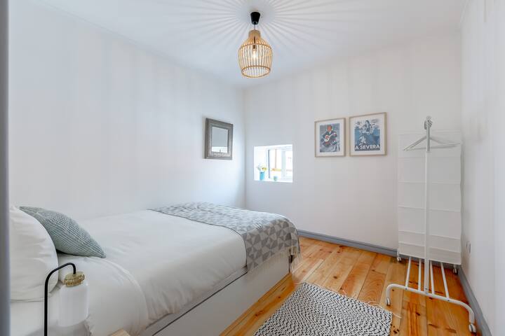 Idyllic Alfama Apts, Amazing Terrace, by the River gallery image 4