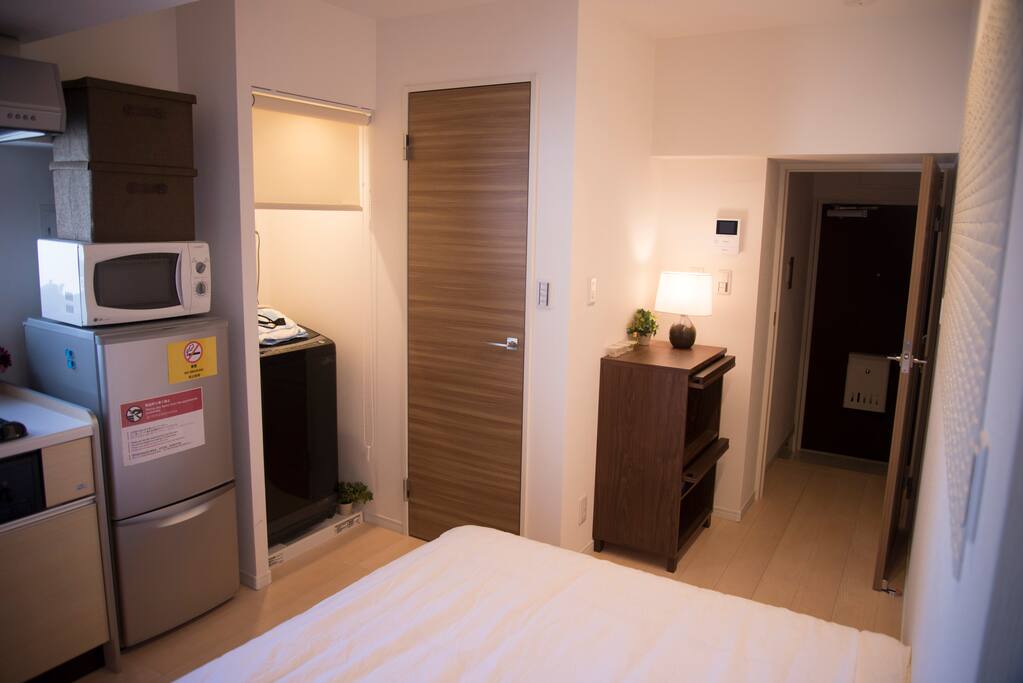 well-organized room/整潔有序的公寓