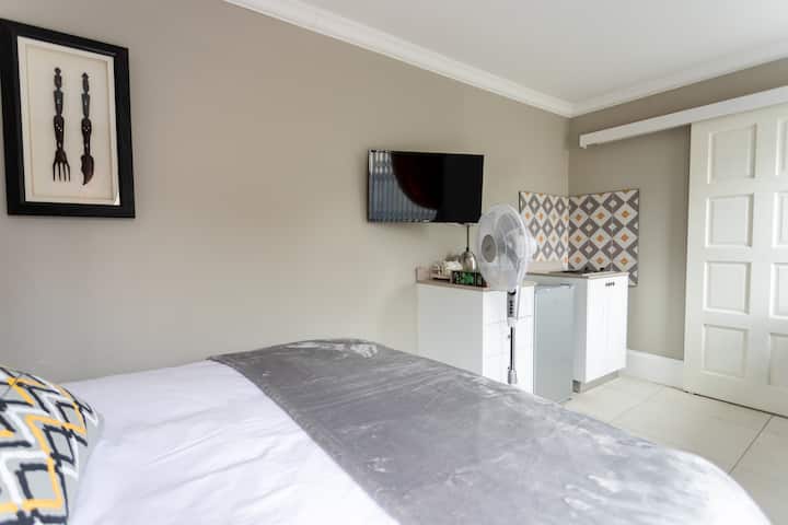 Pogled dok ulazite u udoban, privatni stan