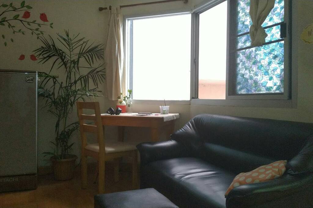 Longe bed medium size perfect spot to explore Bkk near asok bts